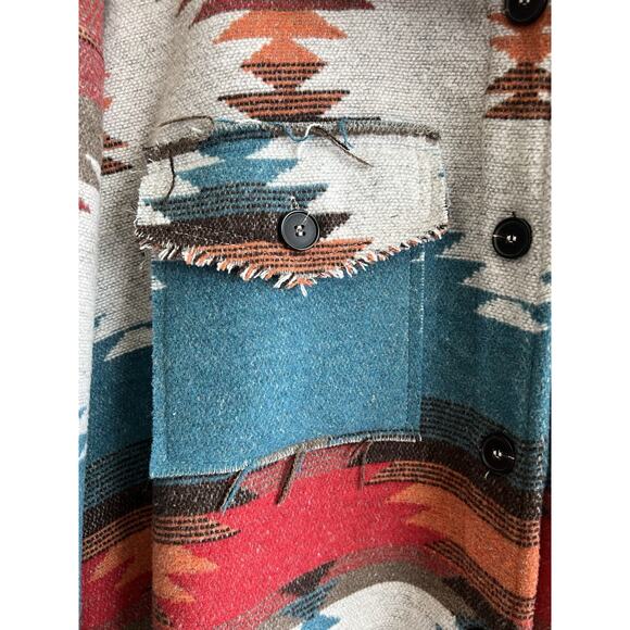 LA MIEL Women’s Aztec Southwestern Blanket Frayed Button Shacket Jacket Sz M - Picture 5 of 13
